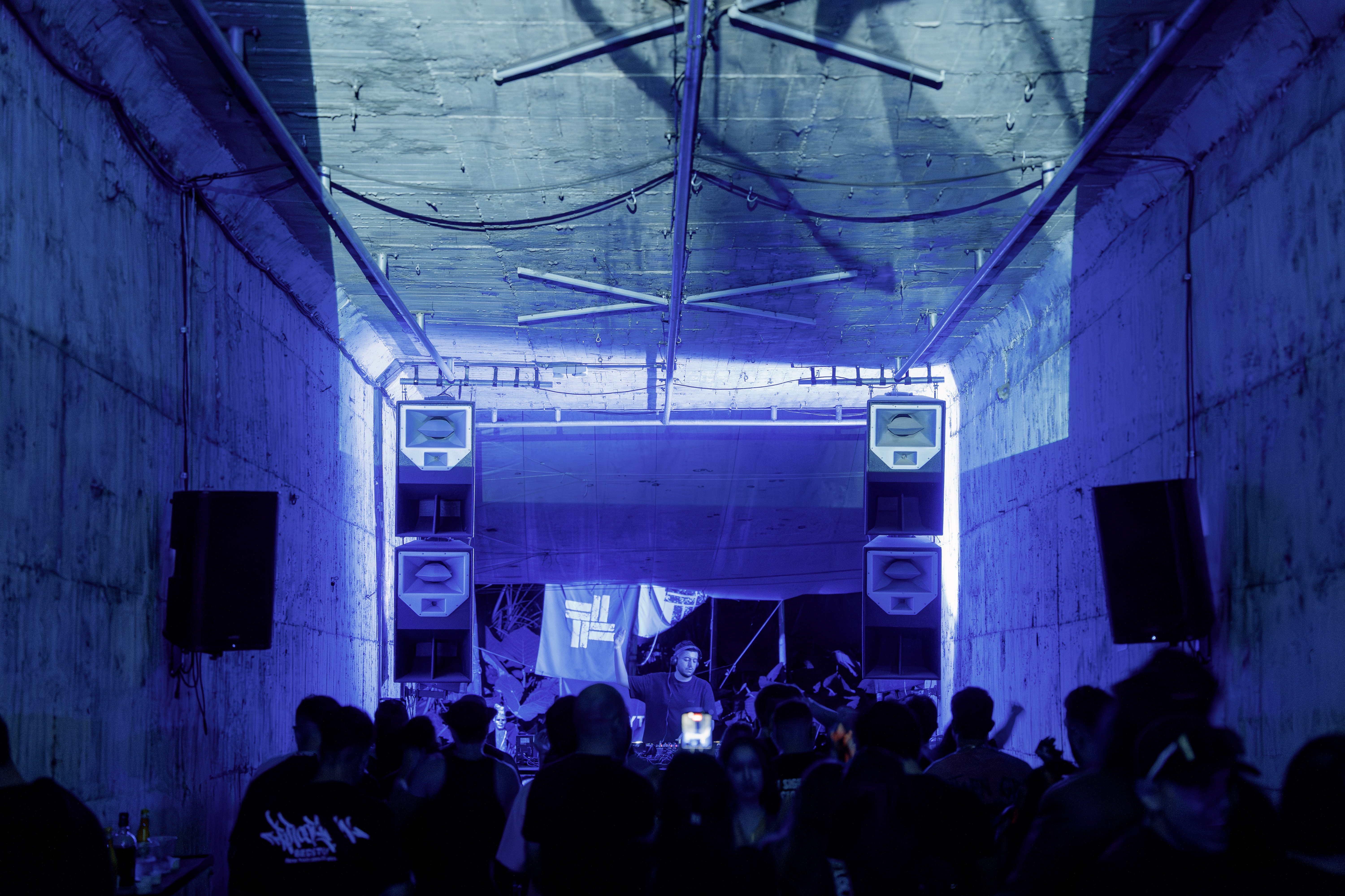 ADEUR en cabina con luces del evento RETUN